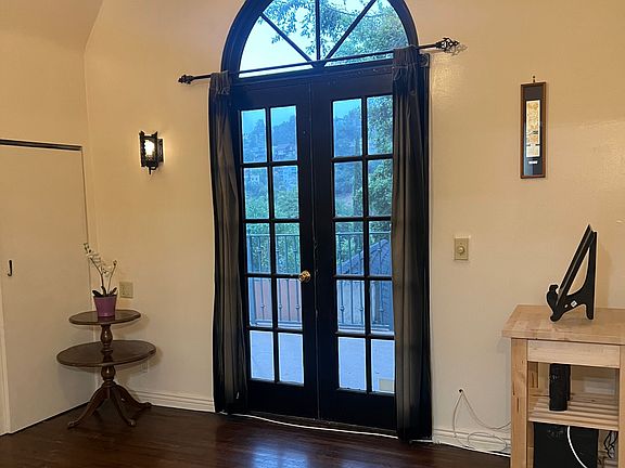 4th image of 5934 Manola Way