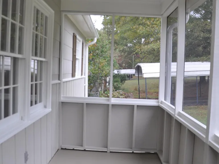 540 Owens Dr — Photo 13
