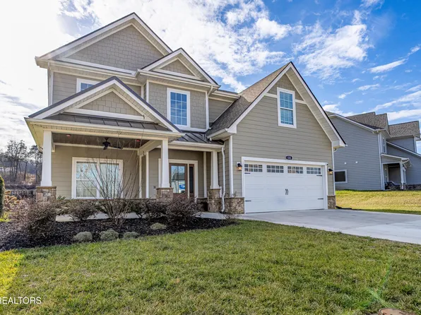 131 Forest Creek Pkwy, Oak Ridge, TN 37830