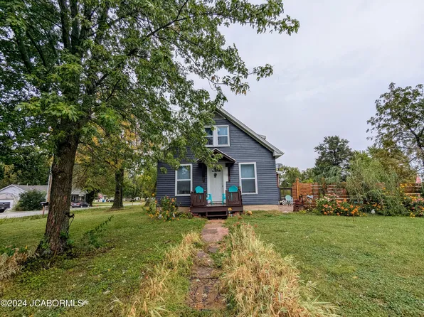 529 Glenwood Dr, New Bloomfield, MO 65063