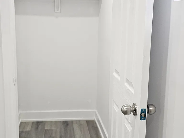 1296 Ellenton Cres #A — Photo 5