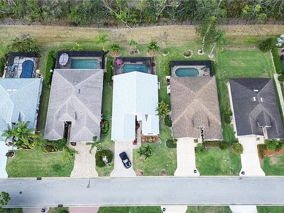 2nd image of 9241 Lanthorn WAY