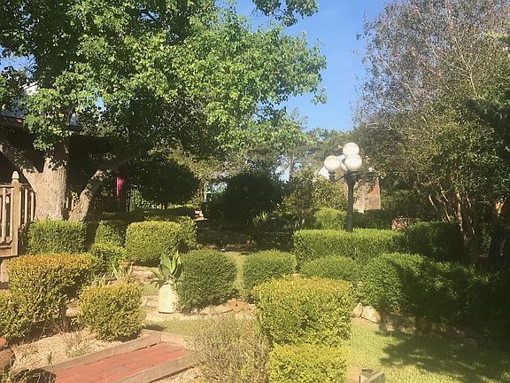 side garden
