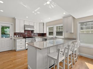 37-39 Beaconsfield Rd, Brookline, MA 02445