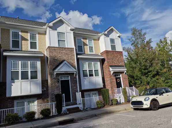 1006 Scarlet Petal Ln, Cary, NC 27519