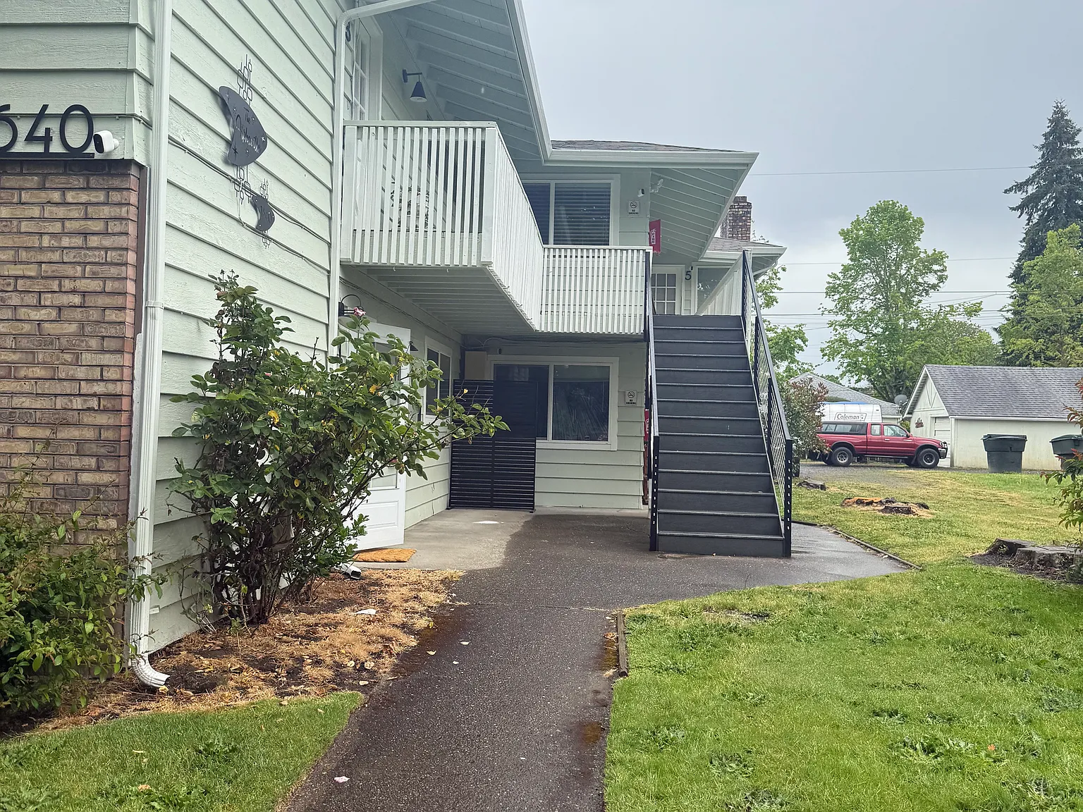 2 bed, 850 sqft, $1,295 — Photo 2