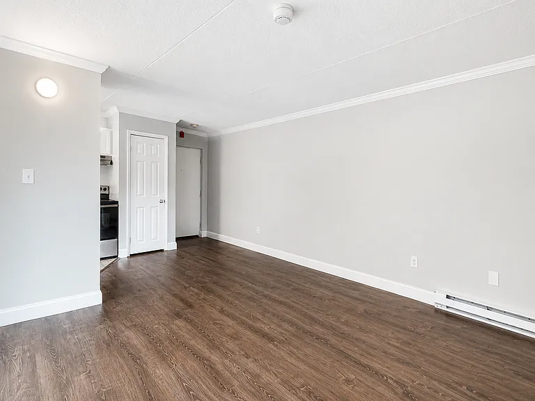 303 Grant St #13 — Photo 8
