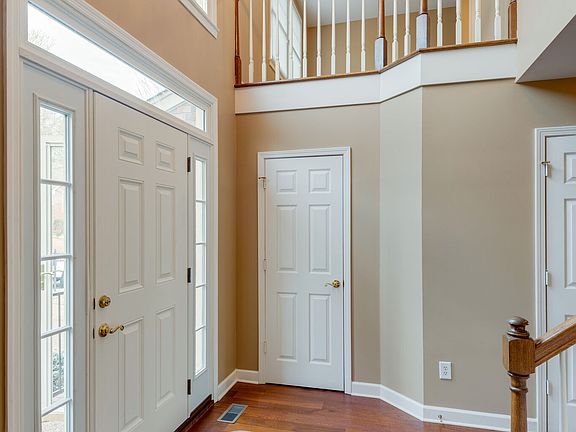 3rd image of 3420 Harborwood Cir