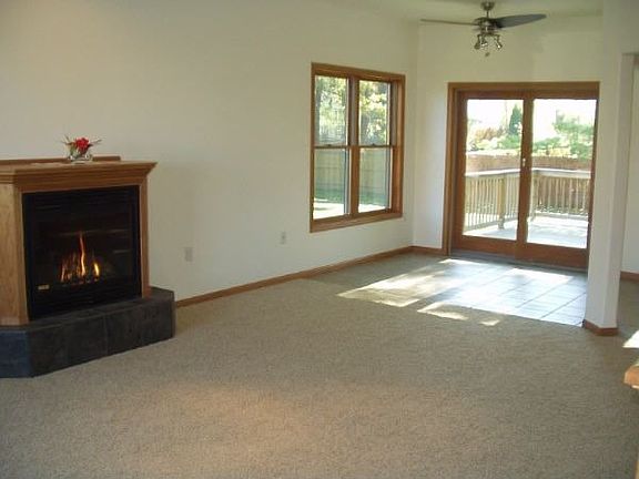 LIving Room to Dinette