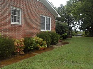 400B W Market St, Decherd, TN 37324