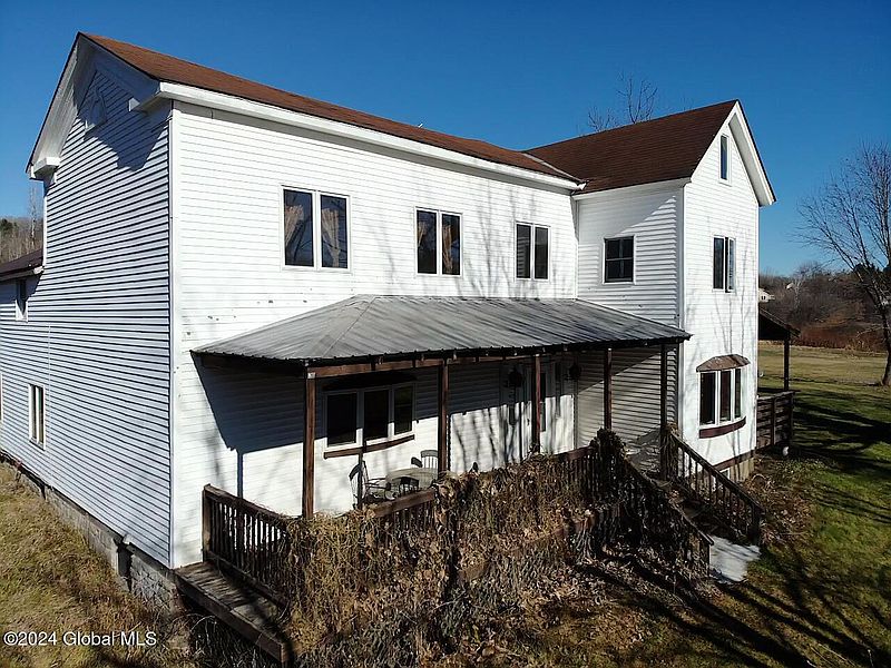 2nd image of 236 Johnson Ave Avenue