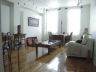 Rented by Meisel Real Estate