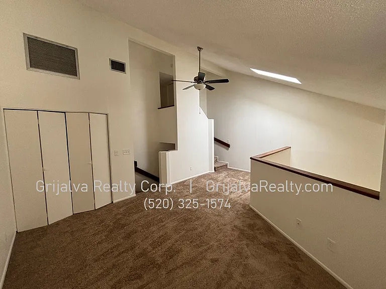 3120 E Corte De La Raqueta — Photo 7