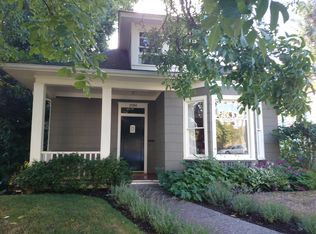 2586 4th Ave W, Seattle, WA 98119