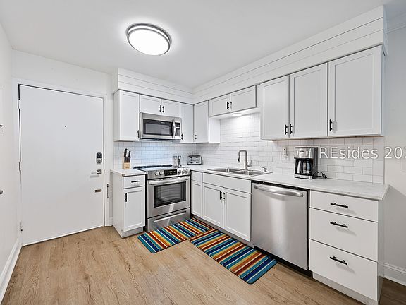 5th image of 45 Folly Field Rd APT 3A