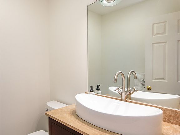 4th image of 602 North Avenue #31