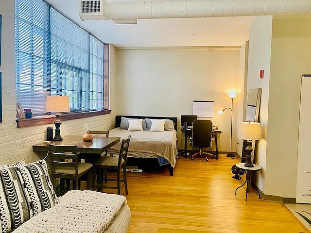 West 25th Street Lofts — Photo 27