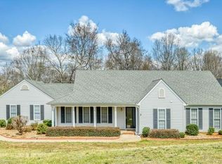 100 Margaret Mary Ln, Pendleton, SC 29670