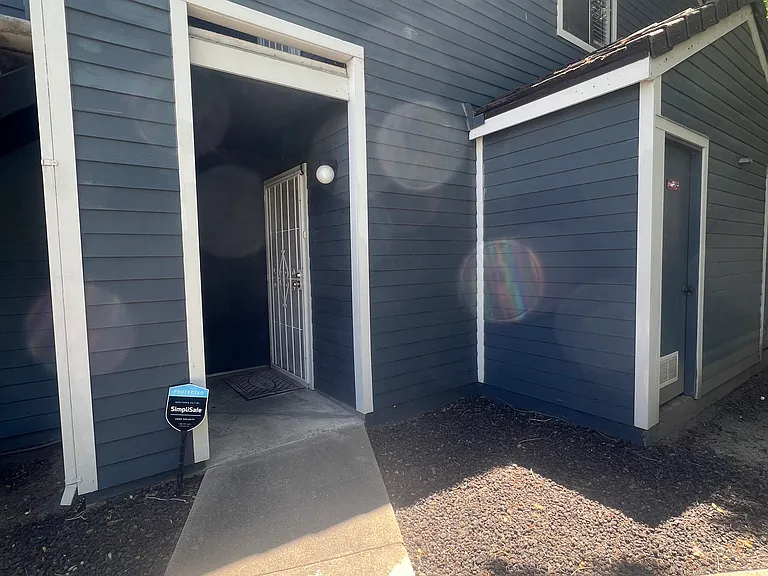 Ground floor entrance