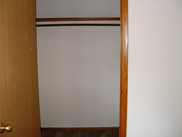 unit 10 master closet_05092017