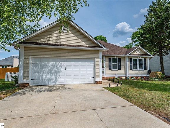4th image of 16 Fortson Way
