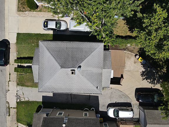 2nd image of 4703 Wyoming St