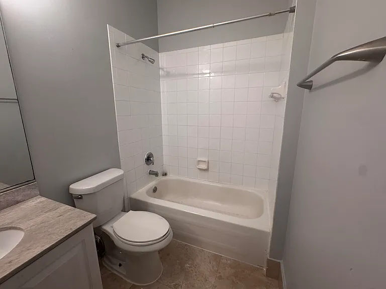4044 NW 62nd Ct — Photo 7
