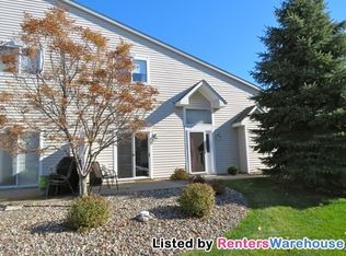 660 Kingfisher Ln APT G, Woodbury, MN 55125