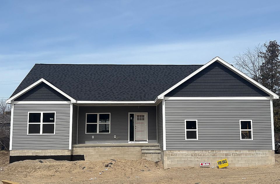 1st image of 1006 Country Club Dr
