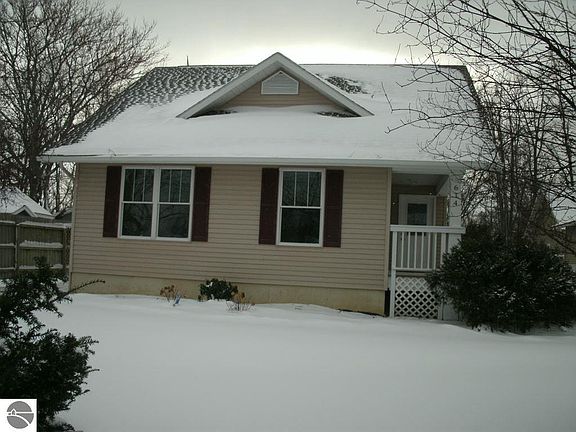2nd image of 614 Ames St