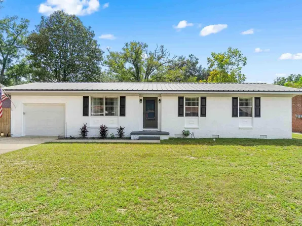 2969 Skycrest Dr, Pensacola, FL 32514