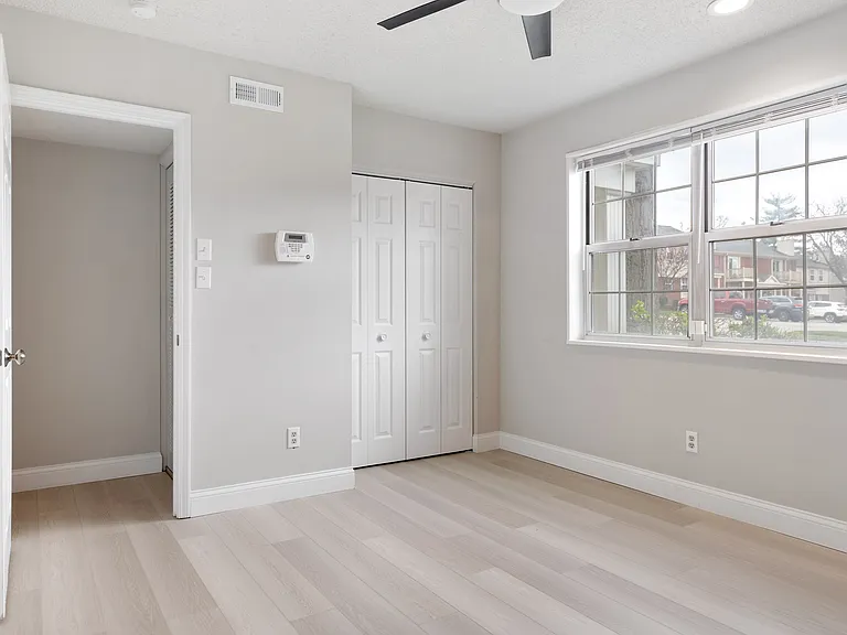9053 N Swan Cir — Photo 16