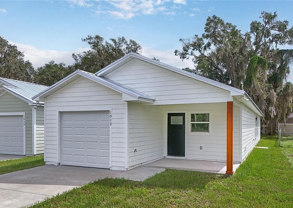 1st image of 1012 E Hazzard Ave