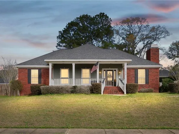 1624 Silver Creek Dr, Saraland, AL 36571