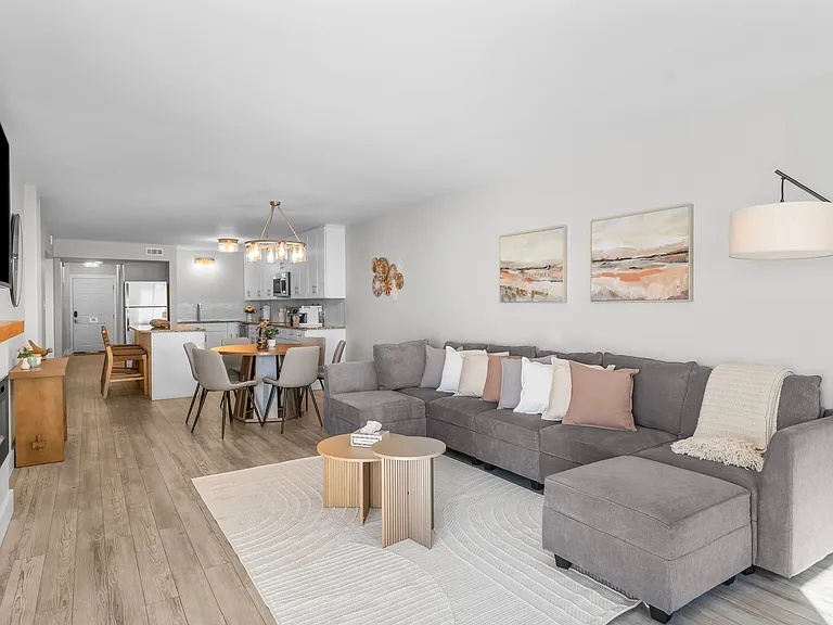 5801 Thomas Dr #824 — Photo 35