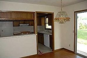3rd image of 221 E Berlin Dr