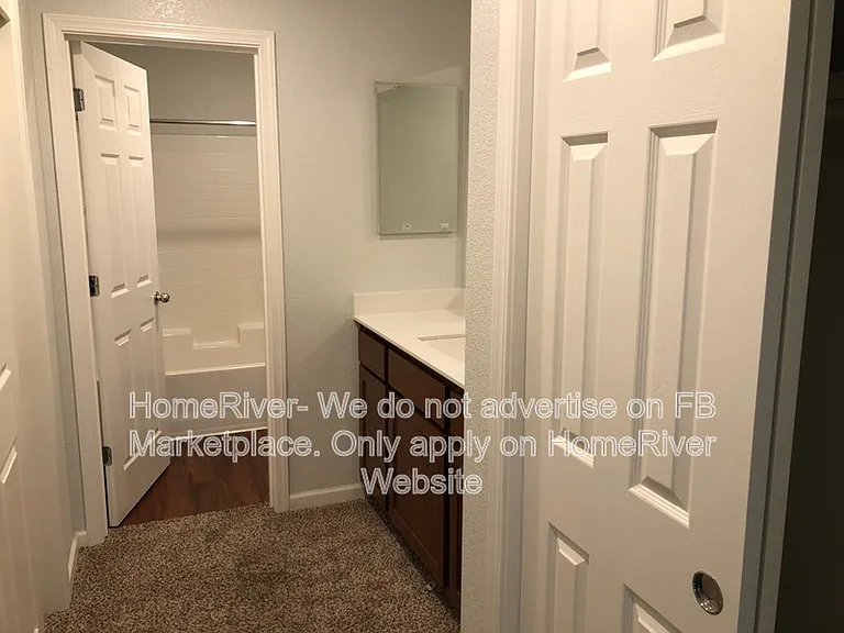 8138 Laurel Willow Ln — Photo 13
