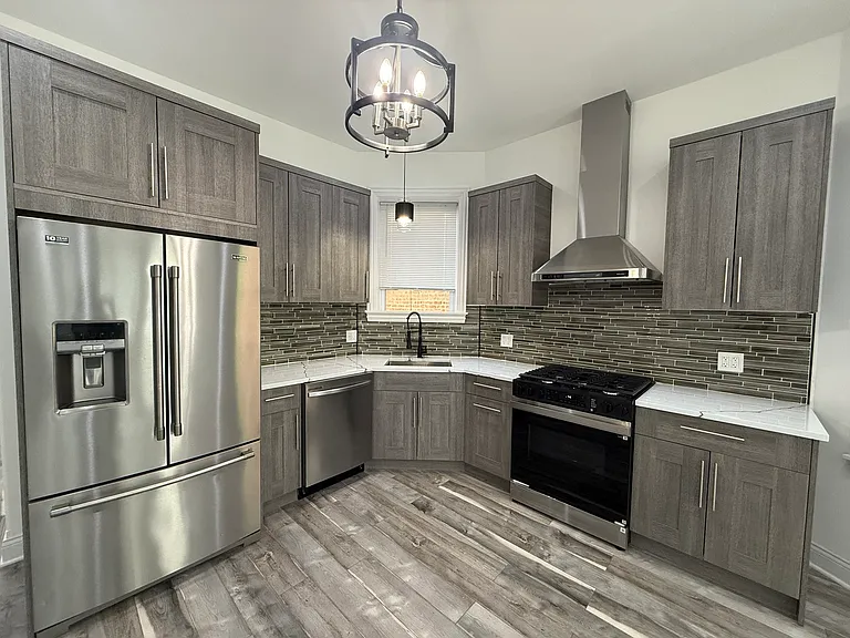 2109 N Spaulding Ave #1 — Photo 6