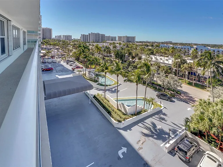 3900 Galt Ocean Dr #511 — Photo 48