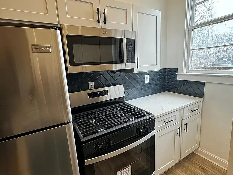 3107 Portland Ave #2 — Photo 3