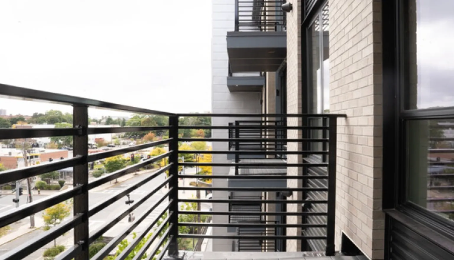 2 bed, $4,000 — Photo 4