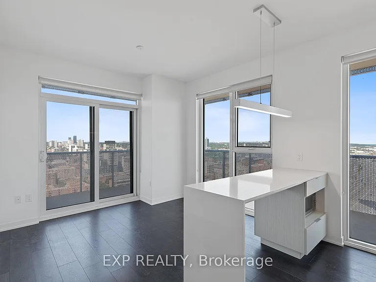 20 Richardson St #2710 — Photo 4