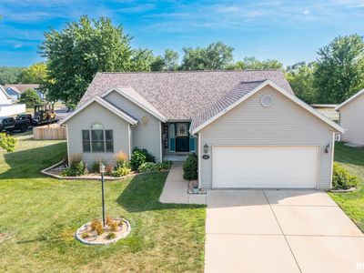 1602 Vista Grande Dr, Pekin, IL, 61554