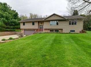 3581 Lake View Dr, Stoughton, WI 53589