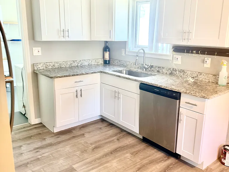 13428 Sarsfield Ave — Photo 6