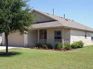 300 Country Estates Dr, Hutto, TX 78634