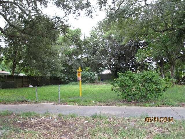 2nd image of 2390 NW 93rd Ter