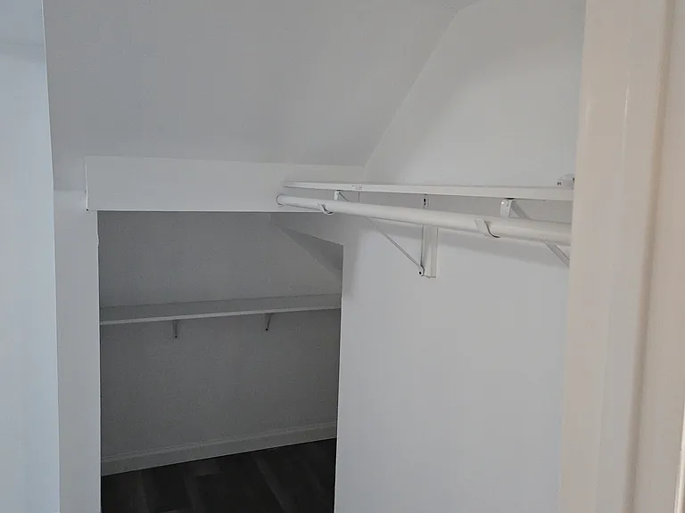 10 Van Tassel Ct #2 — Photo 5