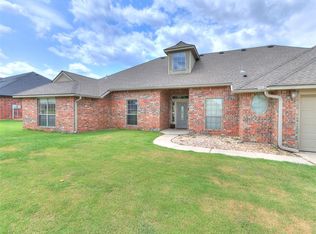 7933 Lindsay Ln, Edmond, OK 73025