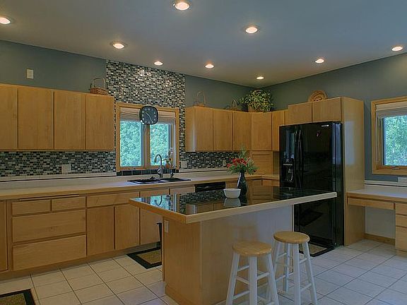 3rd image of W5516 Southdale Dr